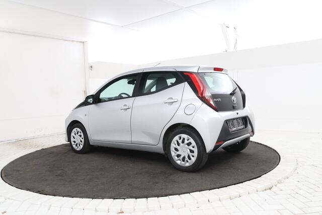 Toyota AYGO 1.0 VVT-i x-play 5 Deurs, Camera,
