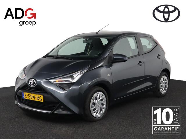 Toyota AYGO 1.0 VVT-i x-play | Apple Carplay/Android Auto | Parkeercamera | Airco |