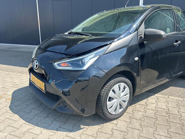 Toyota AYGO 1.0 VVT-i x-fun