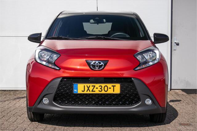 Toyota AYGO X 1.0 VVT-i S-CVT first - Adaptive cruise | Two-Tone lak | Apple cp/Android auto