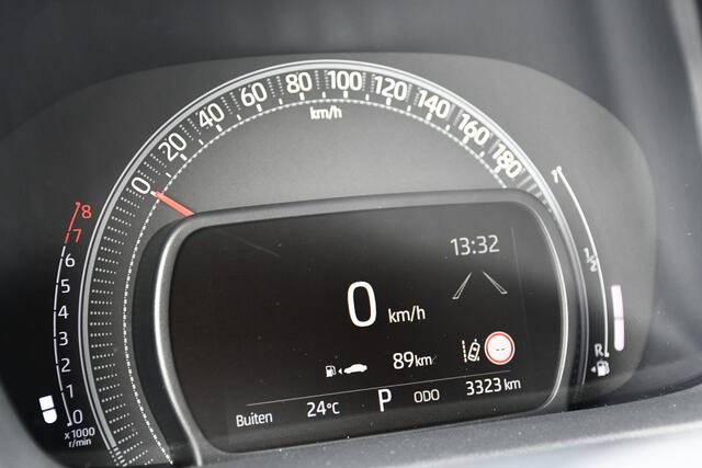 Toyota AYGO X 1.0 VVT-i S-CVT Envy Automaat 72pk | Aangepast naar handgas/rem | Elektrisch vouwdak | Parkeersensoren |