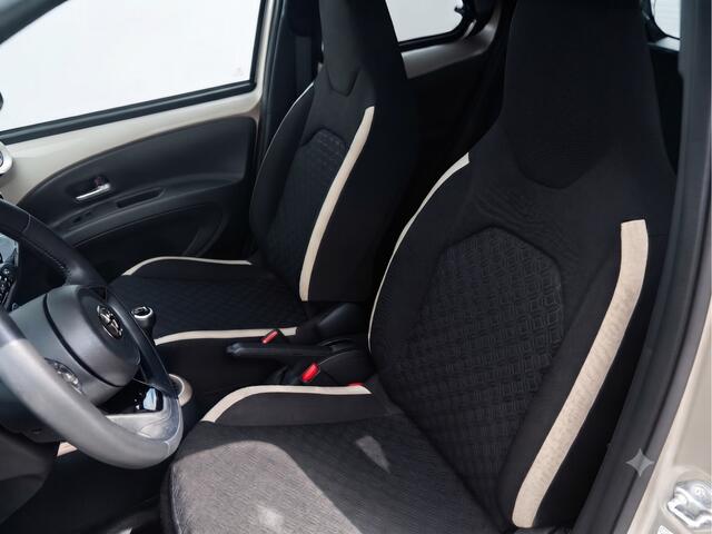 Toyota AYGO X 1.0 VVT-i MT Play | Stoelverwarming | Apple Carplay/ Android Auto | Achteruitrijcamera | Adaptive Cruise Control