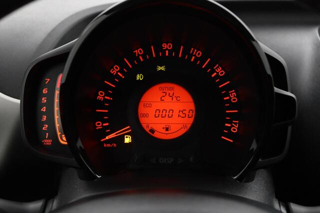 Toyota AYGO 1.0 VVT-i x-play | Groot scherm met multimedia | Airco | Parkeercamera |