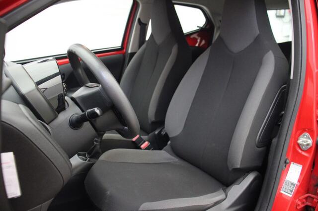 Toyota AYGO 1.0 VVT-I X-Fun - Airco, Multifunctioneel stuur, Bluetooth