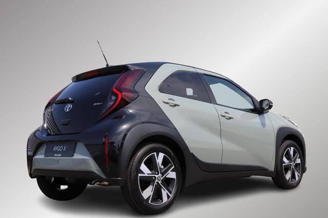 Toyota AYGO X Hybrid 115 pulse, ¤1.000 inruilpremie, Draadloos, Climate Control, Apple Carplay / Android Auto, Camera!