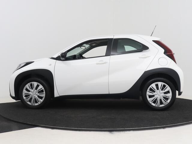 Toyota AYGO X 1.0 VVT-i MT Play | Dealer Onderhouden | Cruise Control Adaptive | Achteruitrijcamera | Airco | elektrische ramen voor | Elektrisch verstelbare spiegels |