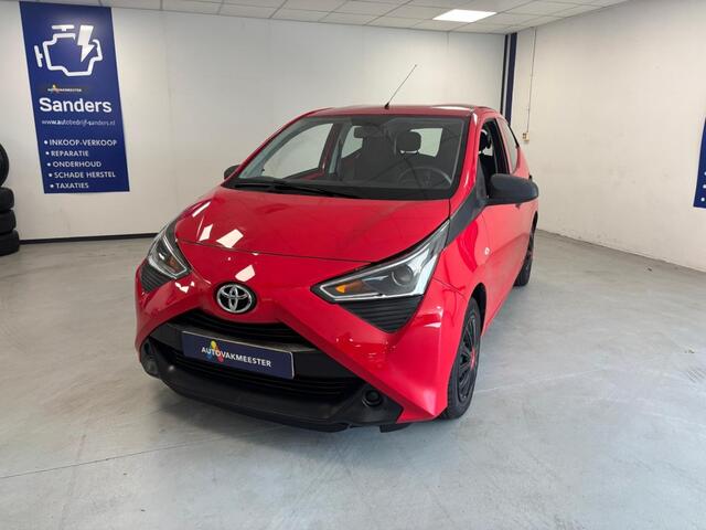Toyota AYGO 1.0 VVT-i x-fun
