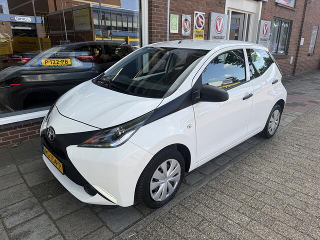Toyota AYGO 1.0 VVT-i x-fun | airco | elektrische ramen |