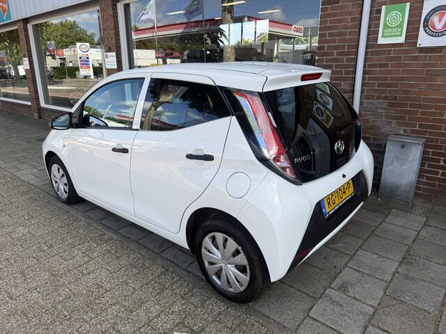 Toyota AYGO 1.0 VVT-i x-fun | airco | elektrische ramen |
