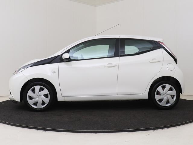 Toyota AYGO 1.0 VVT-i x-nav | Dealer onderhouden | Airco | Achteruitrijcamera | elektrisch verstelbare buitenspiegels | Navigatie | Speed limiter |