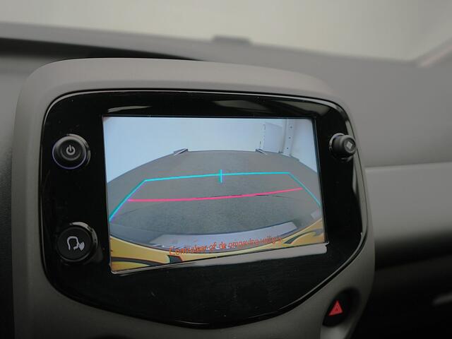 Toyota AYGO 1.0 VVT-i x-play Automaat | Parkeercamera | Apple Carplay-Android Auto |