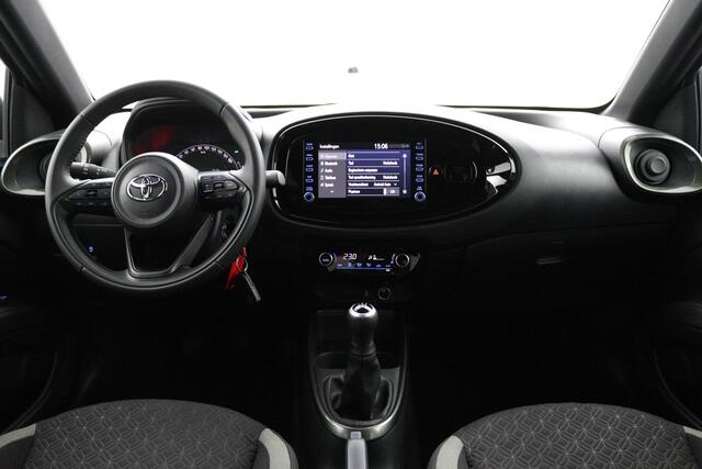 Toyota AYGO X 1.0 VVT-i MT Pulse | Climate control | Adaptive cruise control | Apple carplay - Android auto |