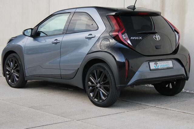 Toyota AYGO X 1.0 VVT-i MT Premium / CAMERA / ADAPT CRUISE / 18"LM VELGEN / FABRIEKSGARANTIE