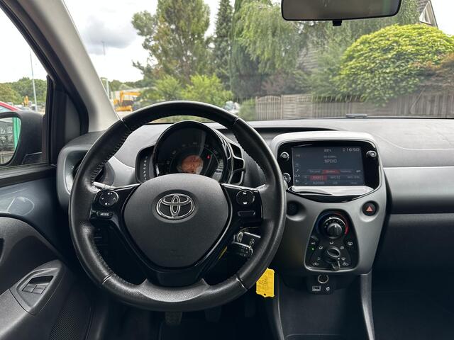 Toyota AYGO 1.0 VVT-i x-play | Apple Carplay/Android Auto | Airco | Dealer onderhouden!