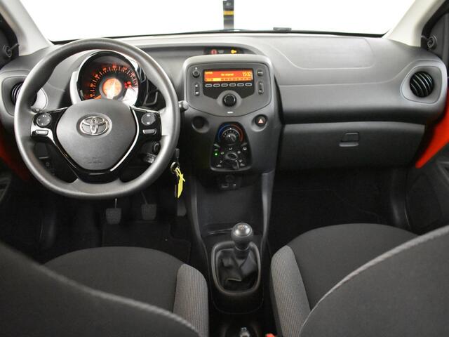 Toyota AYGO 1.0 VVT-i x-fun | DAB | Airco | Cruise control |