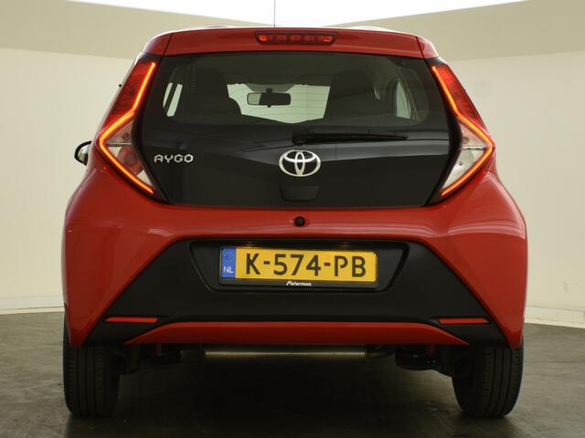Toyota AYGO 1.0 VVT-i x-fun | DAB | Airco | Cruise control |