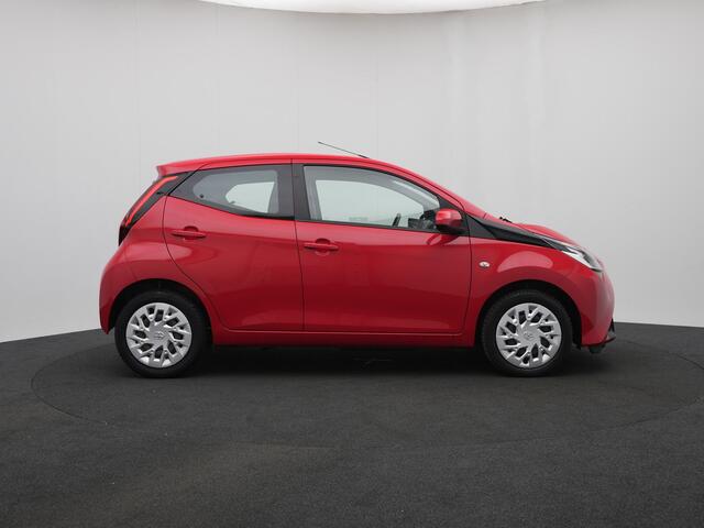 Toyota AYGO 1.0 VVT-i x-play ||Apple car play/ android auto||