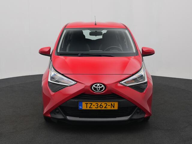 Toyota AYGO 1.0 VVT-i x-play ||Apple car play/ android auto||