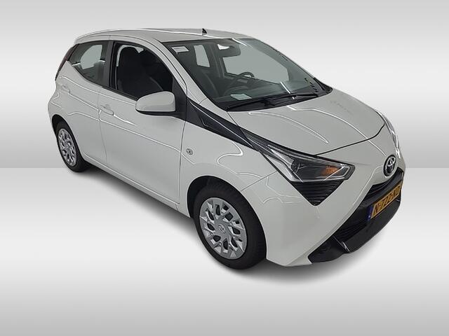 Toyota AYGO 1.0 VVT-i x-play 1e-Eig. & Dealer-Onderh. BOVAG-Garantie. NL-Auto.