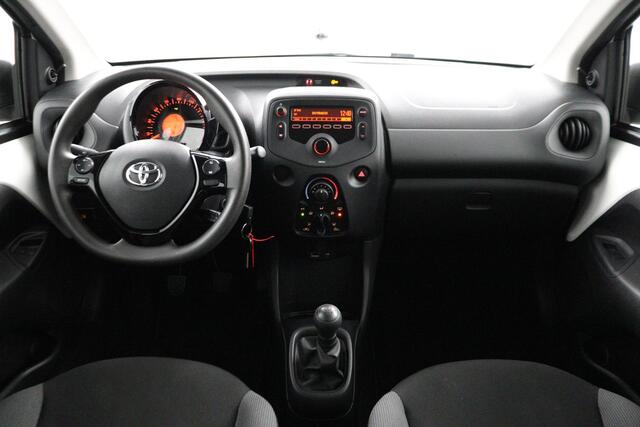 Toyota AYGO 1.0 VVT-i x-fun