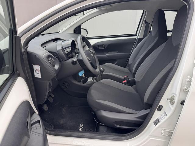 Toyota AYGO 1.0 VVT-i x-fun / Airco / Bluetooth / Snelheids Limiter / LED / Elektrische raambediening / start & stop /