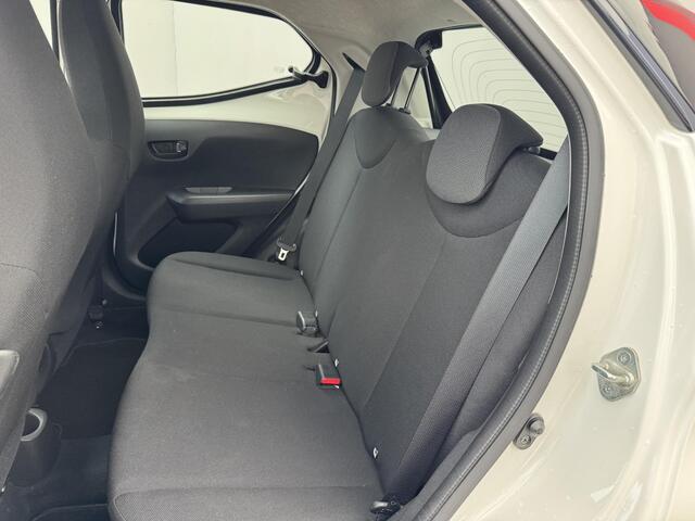 Toyota AYGO 1.0 VVT-i x-fun / Airco / Bluetooth / Snelheids Limiter / LED / Elektrische raambediening / start & stop /