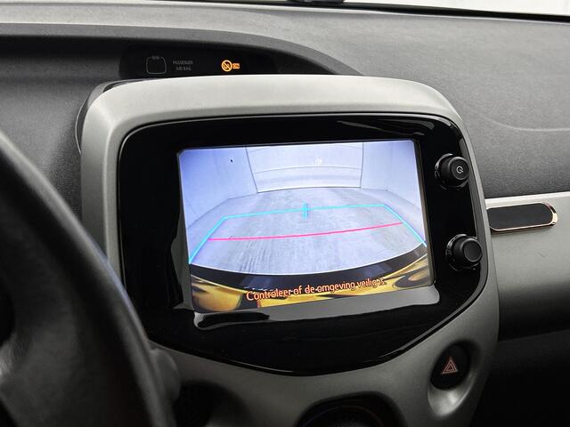 Toyota AYGO 1.0 VVT-i x-nav | Navigatie | Airco | Achteruitrijcamera | Elektrische ramen voor | Elektrisch verstelbare spiegels |