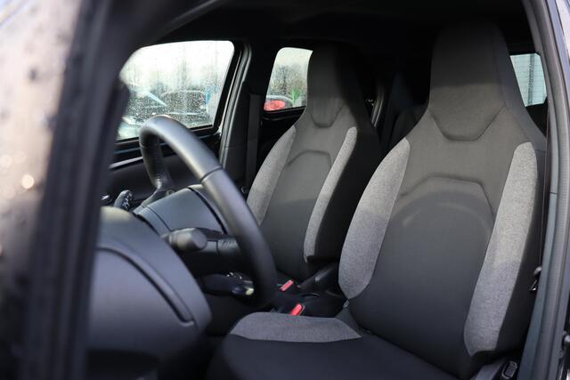 Toyota AYGO X 1.0 VVT-i Play Apple Carplay Android Auto, ParkeerCamera, Adaptieve Cruise Control, SnelheidsLimiter