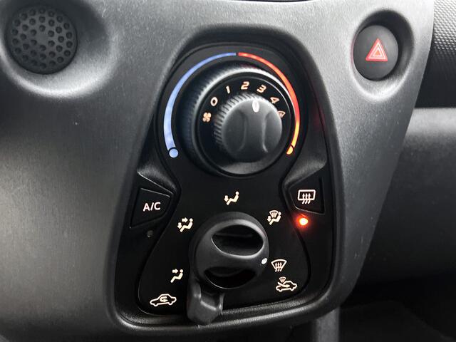 Toyota AYGO 1.0 VVT-i x-fun | Bluetooth | Eelektrische ramen | Airco |