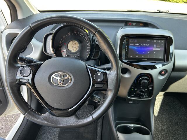 Toyota AYGO 1.0 VVT-i x-nav Apple Carplay