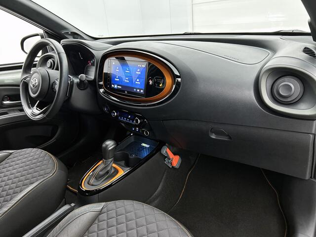 Toyota AYGO X 1.0 VVT-i S-CVT Limited | BTW Voertuig | JBL | Keyless Entry/Start | Parkeersensoren voor+achter | Stoelverwarming | Climate Control | Cruise Control Adaptive | Achteruitrijcamera | Navigatie | Apple CarPlay/Android