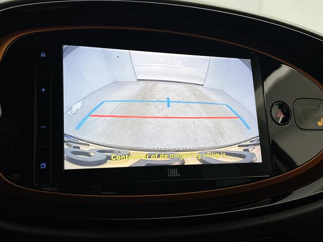 Toyota AYGO X 1.0 VVT-i S-CVT Limited | BTW Voertuig | JBL | Keyless Entry/Start | Parkeersensoren voor+achter | Stoelverwarming | Climate Control | Cruise Control Adaptive | Achteruitrijcamera | Navigatie | Apple CarPlay/Android