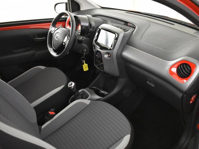 Toyota AYGO 1.0 VVT-i x-play | Carplay/AndroidAuto | Camera | Cruise