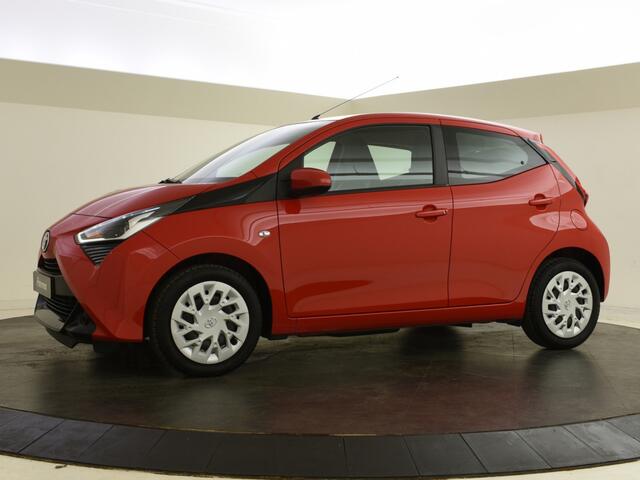 Toyota AYGO 1.0 VVT-i x-play | Carplay/AndroidAuto | Camera | Cruise
