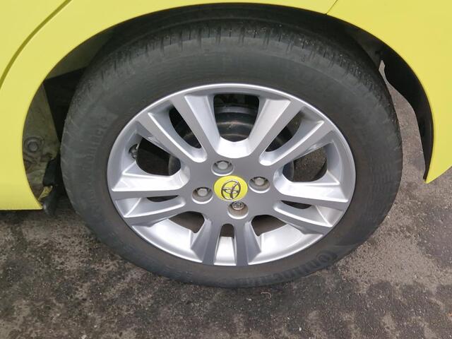 Toyota AYGO 1.0 VVT-i x-Joy, Camera! Clima! Half Leder! Trekhaak! VAN/VOOR Weken!