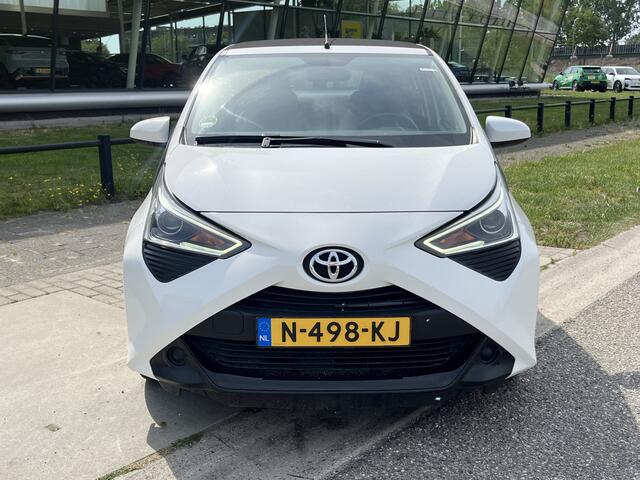 Toyota AYGO 1.0 VVT-i x-play cabrio / Camera / Cruise Control / Elektrisch vouwdak / Airco /
