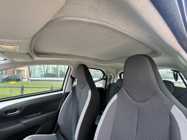 Toyota AYGO 1.0 VVT-i x-play cabrio / Camera / Cruise Control / Elektrisch vouwdak / Airco /