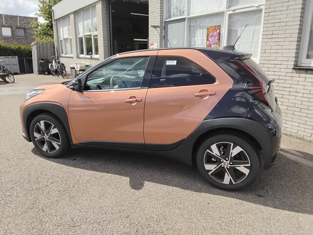 Toyota AYGO X Hybrid 115 pulse + Easy Pack *two Tone* smart key* andoid/apple carplay