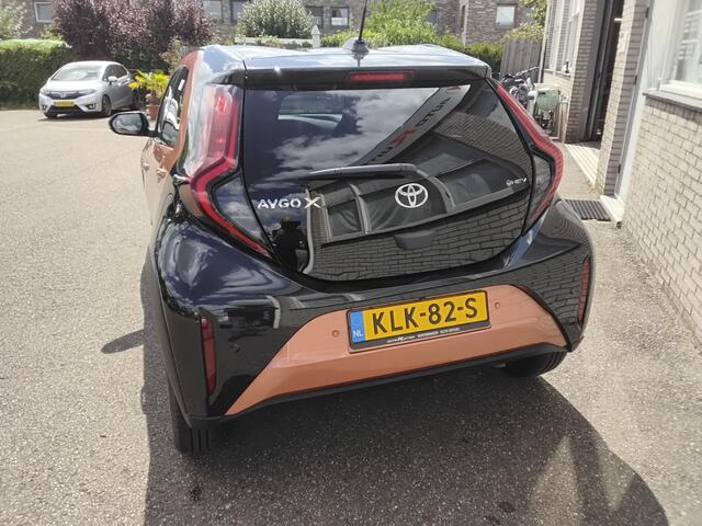 Toyota AYGO X Hybrid 115 pulse + Easy Pack *two Tone* smart key* andoid/apple carplay