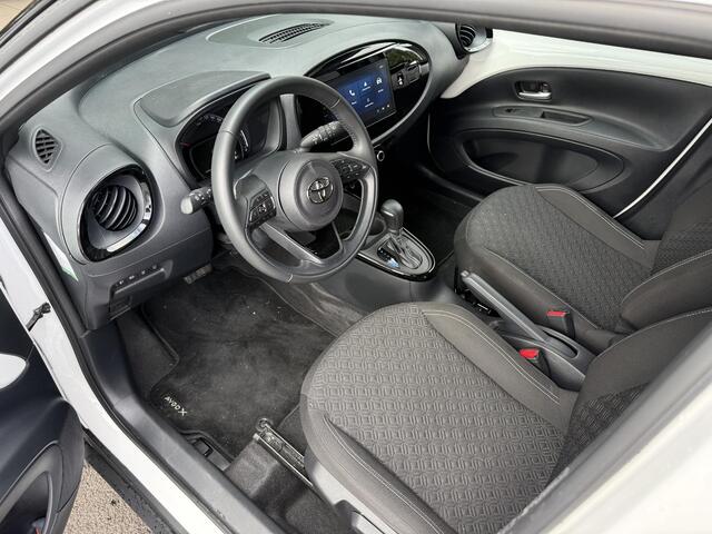 Toyota AYGO X 1.0 VVT-i S-CVT Pulse Automaat, NL-auto, Lichtmetalen velgen, LED, Achteruitrijcamera, Navigatie, Privacy glass