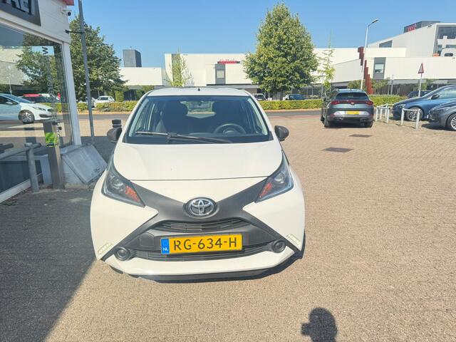 Toyota AYGO 1.0 VVT-i x-fun