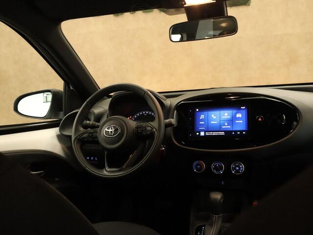 Toyota AYGO X 1.0 VVT-i S-CVT Play - ORIGINEEL NEDERLANDSE AUTO - APPLE CARPLAY/ANDROID AUTO - ACHTERUITRIJCAMERA - AIRCO (AUTOMATISCH) - CRUISE CONTROL ADAPTIEF - MULTIMEDIA SCHERM - BLUETOOTH TELEFOONVOORBEREIDING
