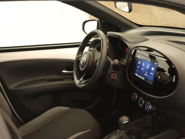 Toyota AYGO X 1.0 VVT-i S-CVT Play - ORIGINEEL NEDERLANDSE AUTO - APPLE CARPLAY/ANDROID AUTO - ACHTERUITRIJCAMERA - AIRCO (AUTOMATISCH) - CRUISE CONTROL ADAPTIEF - MULTIMEDIA SCHERM - BLUETOOTH TELEFOONVOORBEREIDING