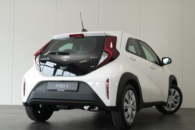 Toyota AYGO X Hybrid 115 play, Nieuw, in juli leverbaar met ¤1000,- inruilpremie!!