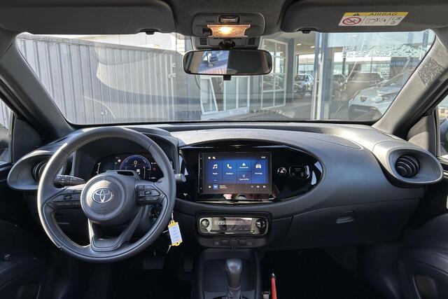 Toyota AYGO X Hybrid 115 play, Nieuw en snel leverbaar met ¤1.000,- inruilpremie!!