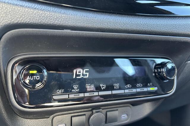 Toyota AYGO X Hybrid 115 play, Nieuw en snel leverbaar met ¤1.000,- inruilpremie!!