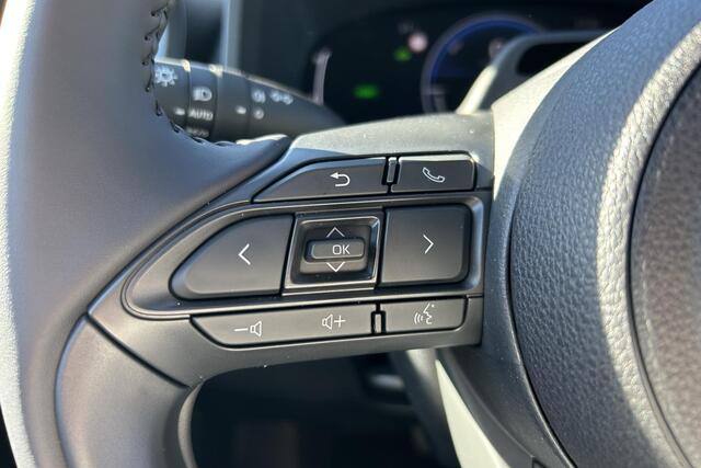 Toyota AYGO X Hybrid 115 play, Nieuw en snel leverbaar met ¤1.000,- inruilpremie!!