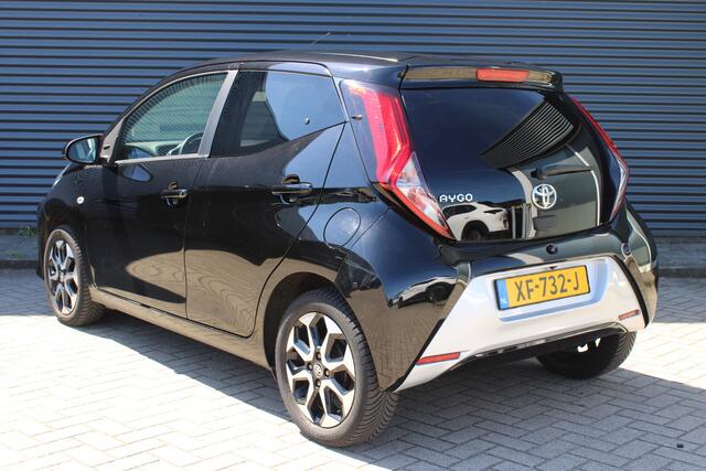 Toyota AYGO 1.0 VVT-i x-clusiv