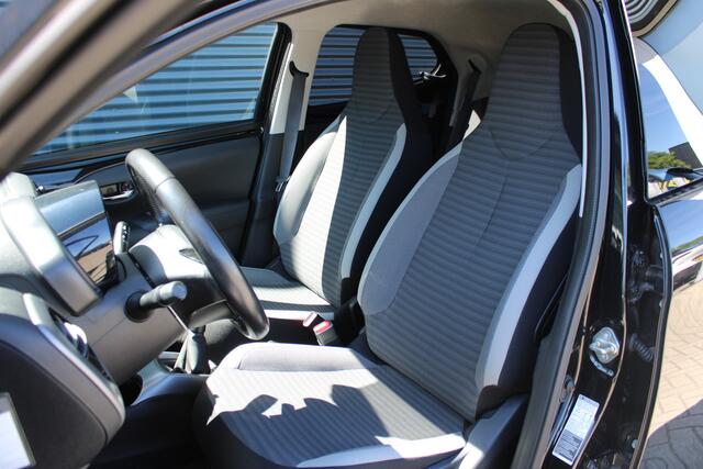 Toyota AYGO 1.0 VVT-i x-clusiv