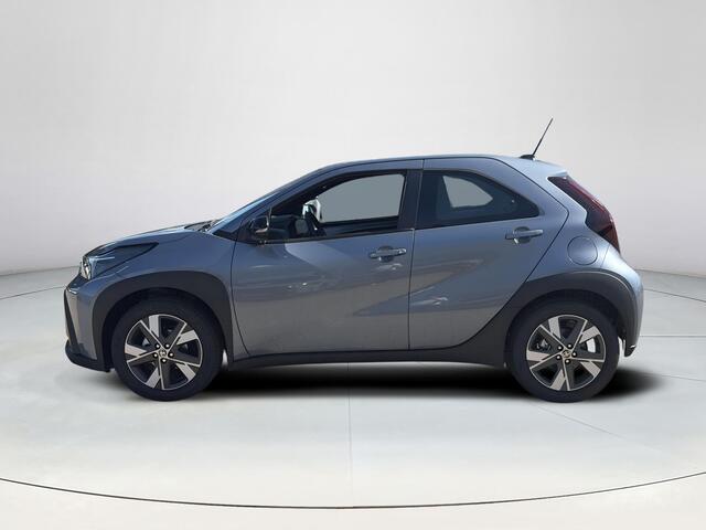 Toyota AYGO X Hybrid 115 play GO